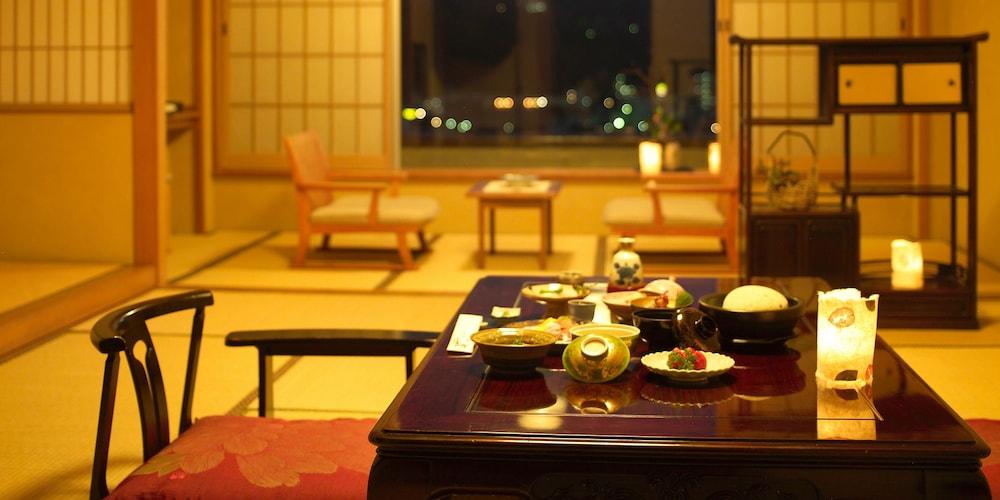 Jyoseikan Kōchi Buitenkant foto