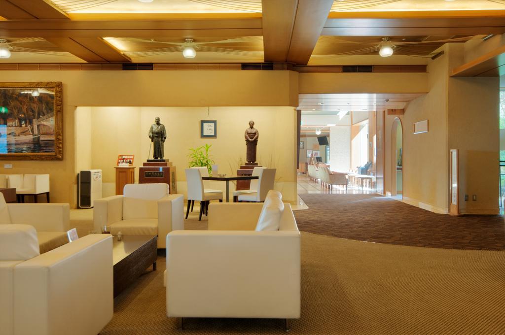 Jyoseikan Kōchi Buitenkant foto