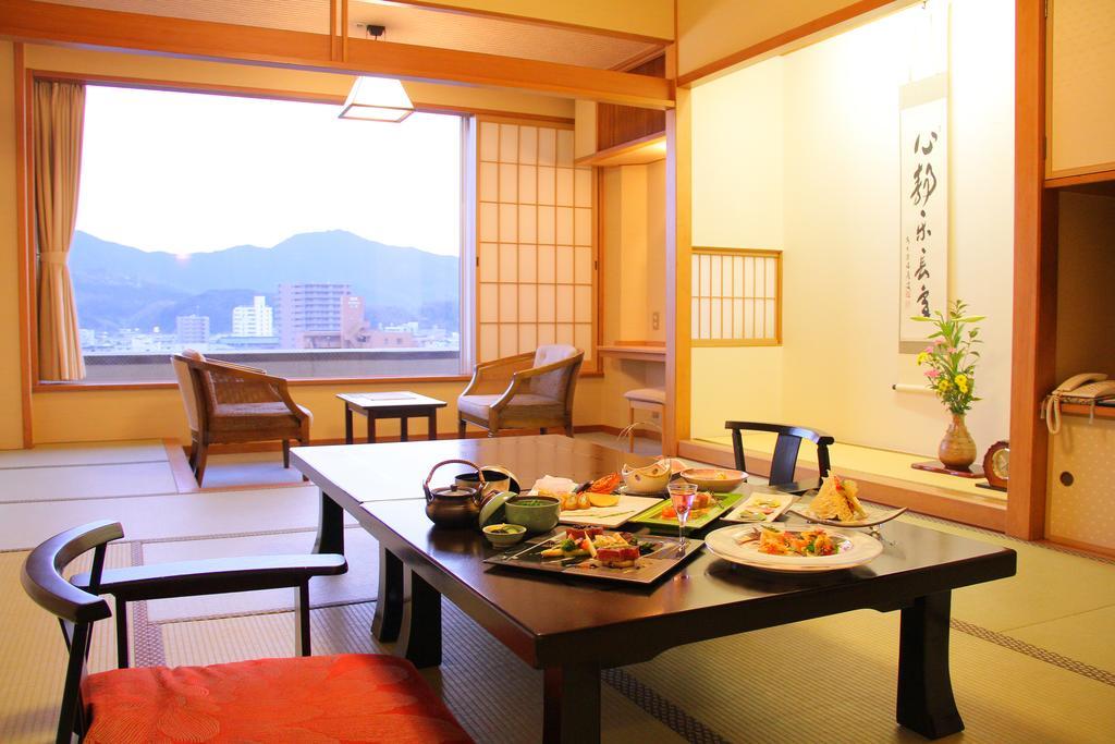 Jyoseikan Kōchi Buitenkant foto