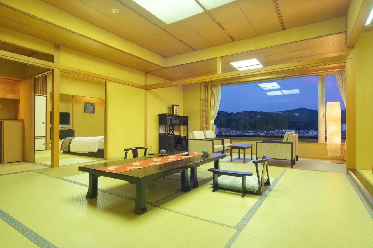 Jyoseikan Kōchi Buitenkant foto