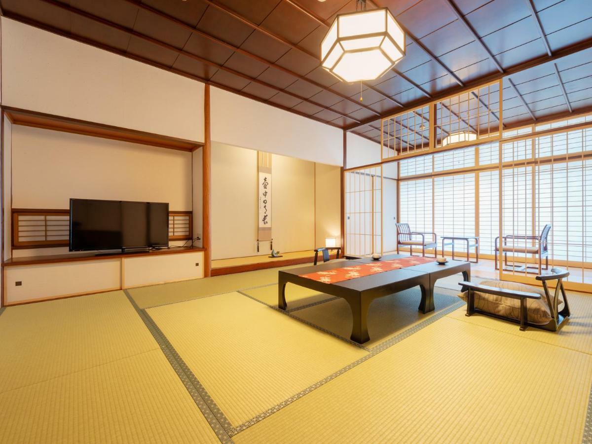 Jyoseikan Kōchi Buitenkant foto